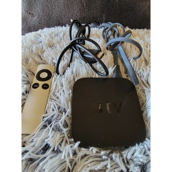 Apple TV HD Media‎ Streamer A1469 3rd Gen w/Remote(menu button not working ☹️) - Picture 2 of 6